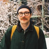 thumbnail_Portrait_G_René